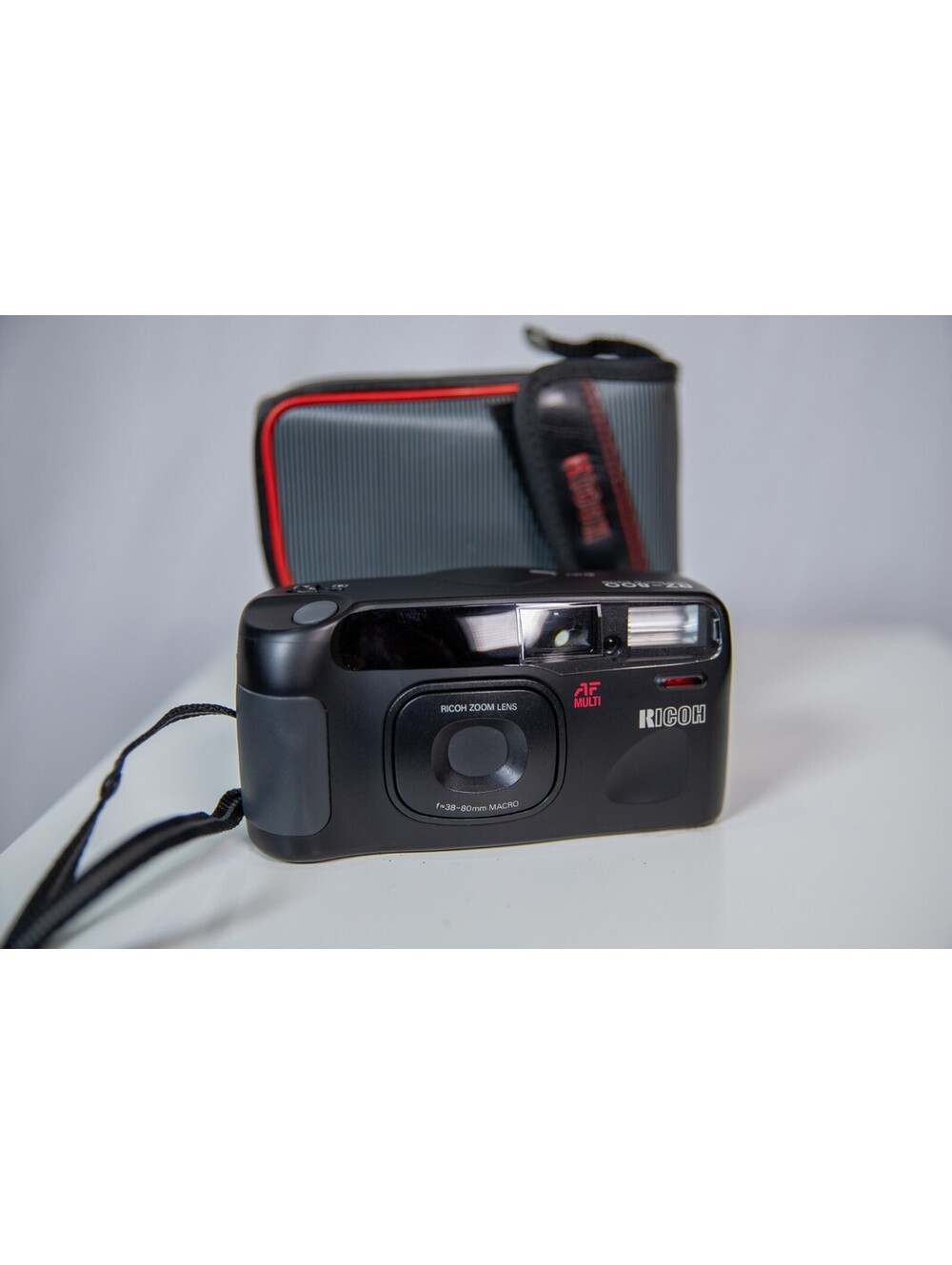 RICOH RZ-800 AF MULTI 35mm Film Point & Shoot Camera 38-80mm Zoom